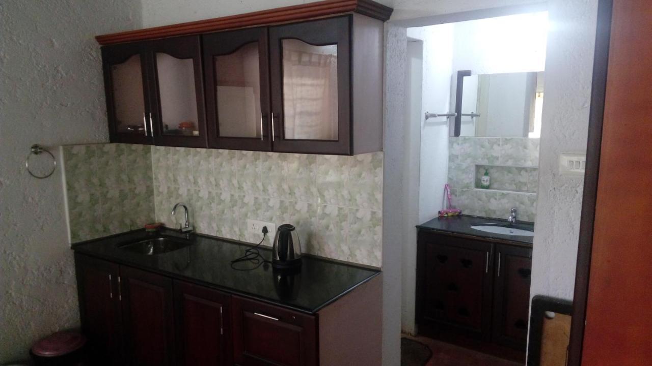 Lazy Gaze Hotel เออร์นาคูลัม ภายนอก รูปภาพ